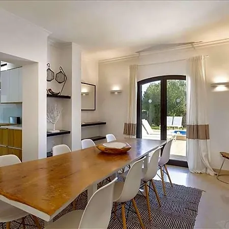 Aldeia Das Acoteias Sleeps 8 With Pool Air Con And Wifi Villa *